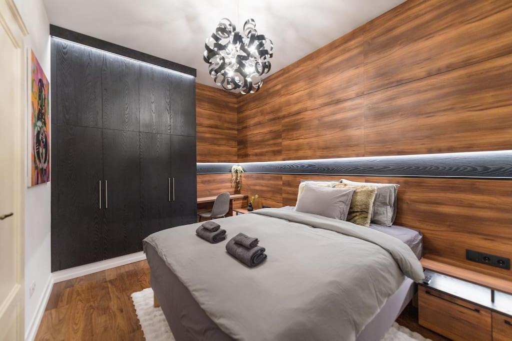 Apartment Art Deco By The Opera Budapest